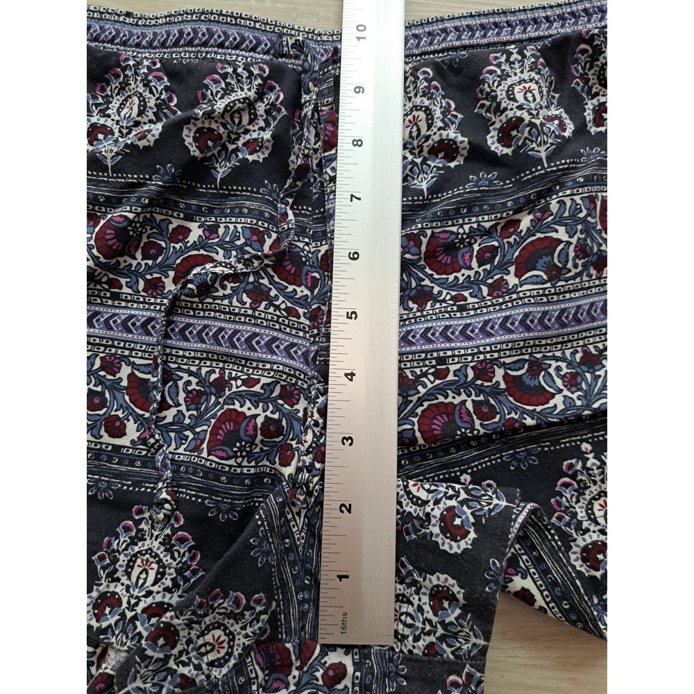 American Eagle Outfitters Boho Paisley Floral Shorts Viscose Size XL - Picture 10 of 11